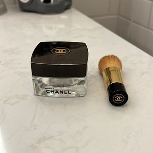 Chanel Le Teint Sublimage empty jar and brush